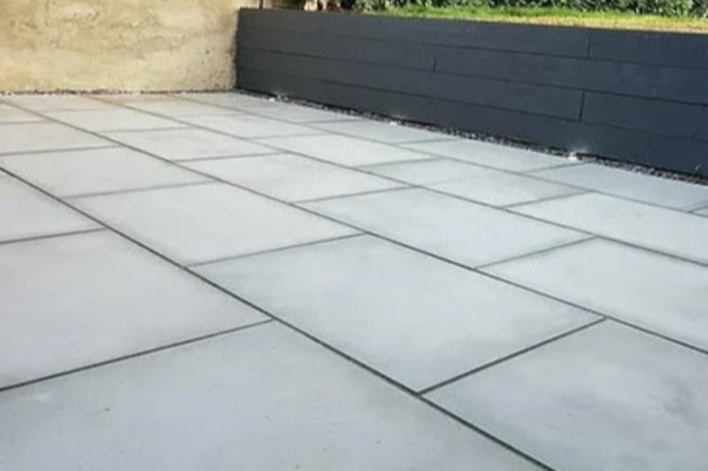 Kandla Grey Sawn & Honed Indian Sandstone - 900x600mm - 22mm Calibrated - Paving Slabs